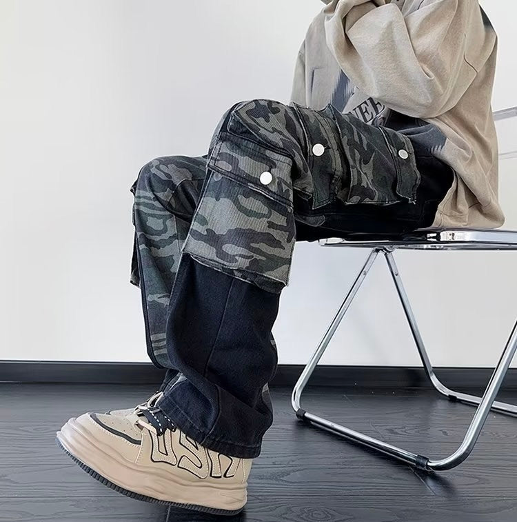 Divide Line Camo Panel Jeans