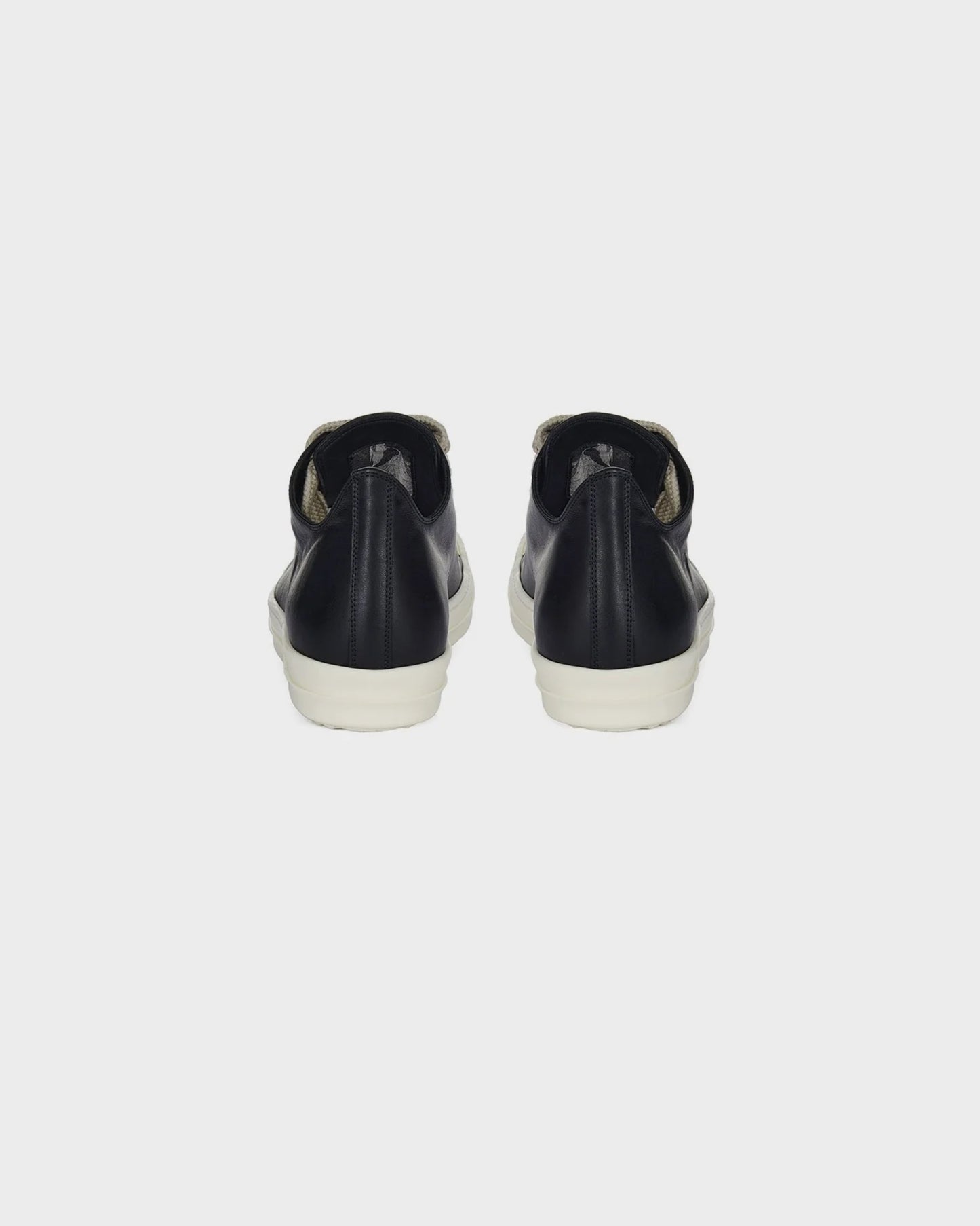 Jumbo Lace Low Sneaker