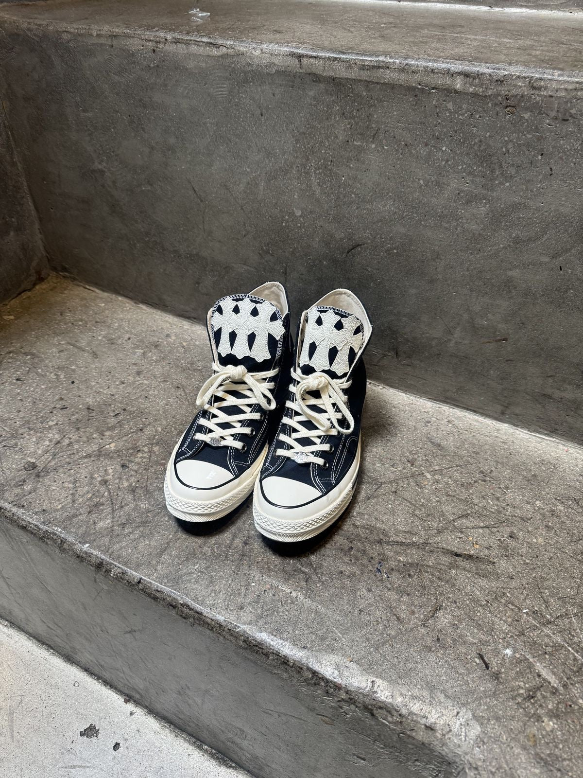CONVERSE "CEMETERY CROSS" HIGH
