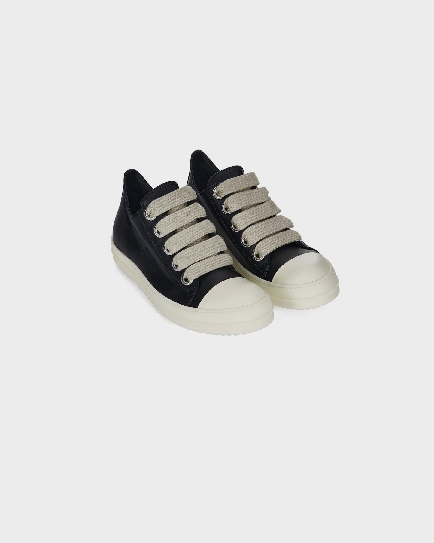 Jumbo Lace Low Sneaker