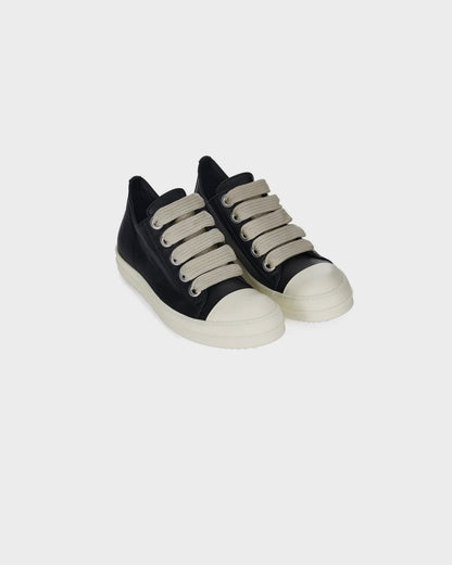 Jumbo Lace Low Sneaker