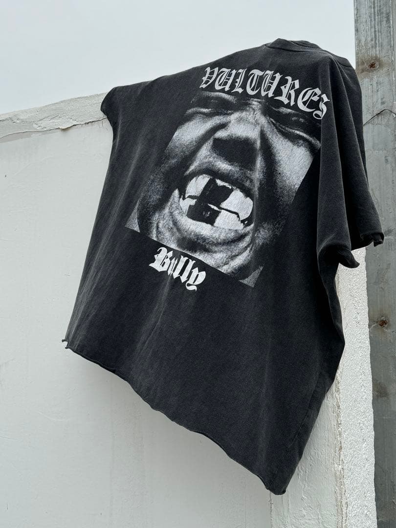 BULLY CUT-OFF TEE