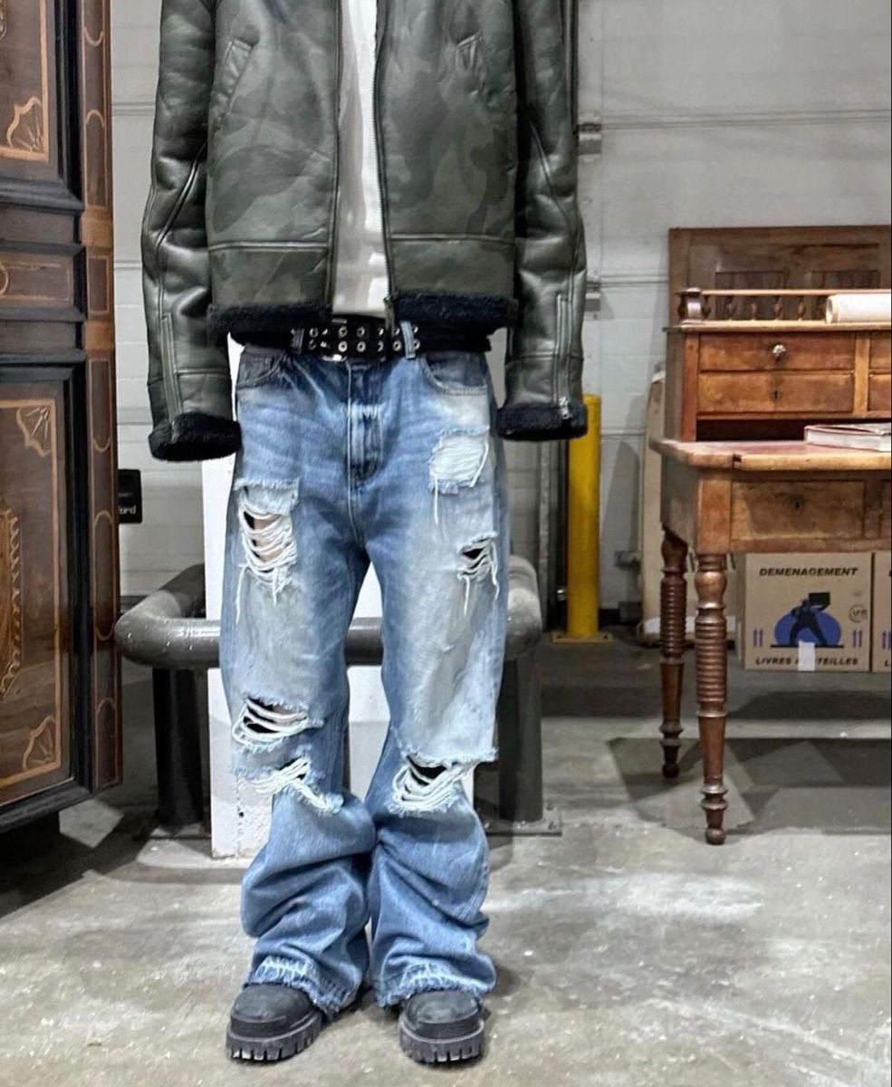 Strike Boots 001 — Destroyed Black