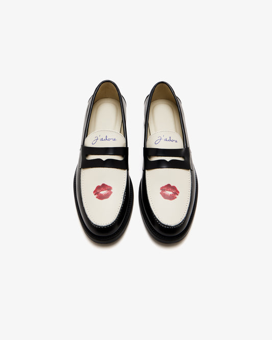 Lips Motif Penny Loafers