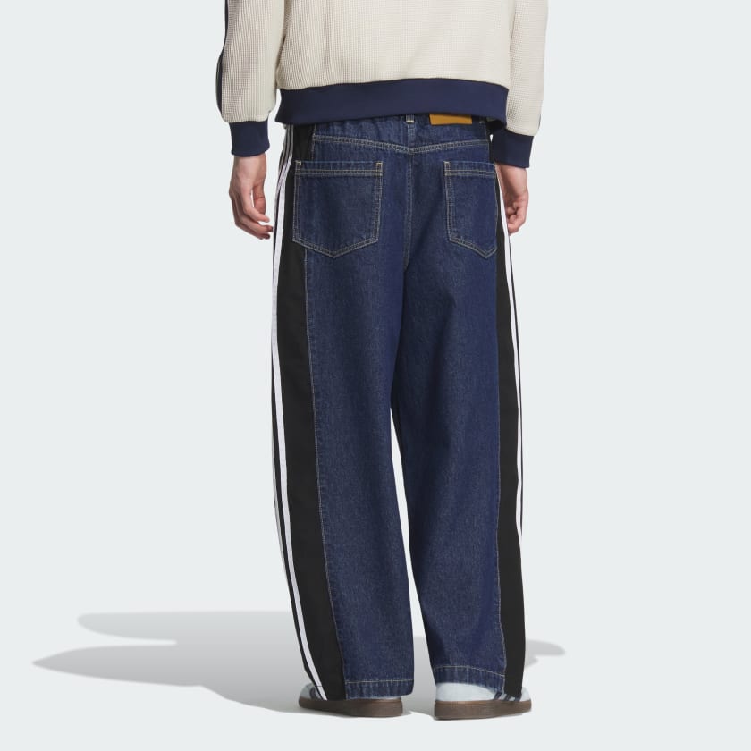 adiClub Denim Washed Jeans