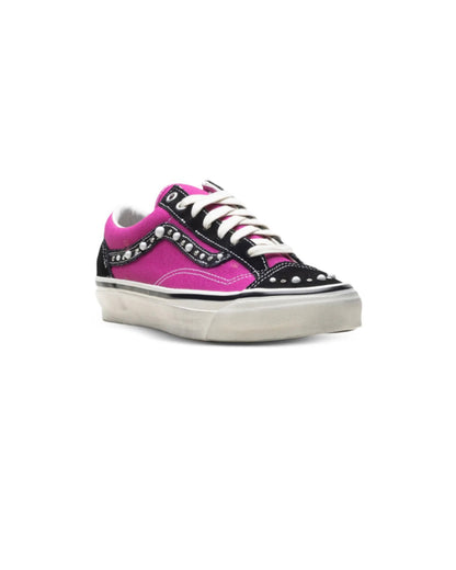 LX Old Skool 36 Studded Sneaker
