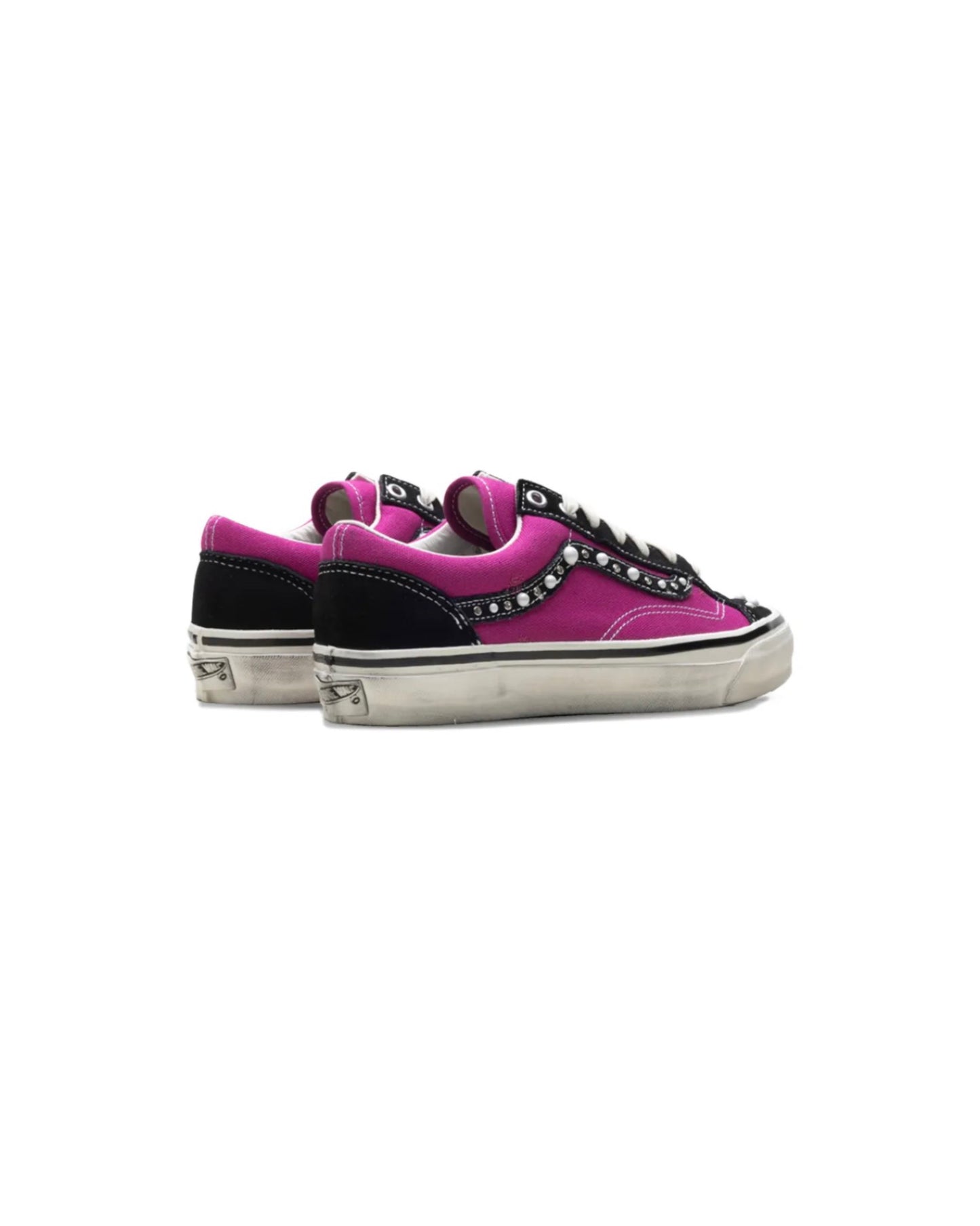 LX Old Skool 36 Studded Sneaker